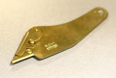 картинка Нож скорняжный Romi №301, латунь (Solingen, Германия)